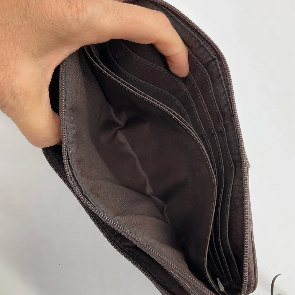 COACH WRISTLET WALLET - Picture 3 of 12